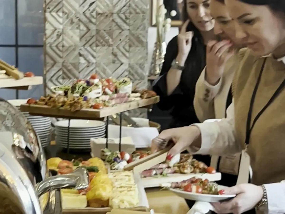 Kafe pauza: švedski sto